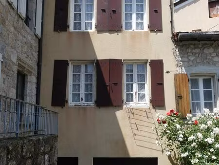 vente maison 3 pièces 68 m² burzet (07450)