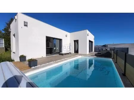 villa contemporaine piscine et garage - village roquebrune sur argens