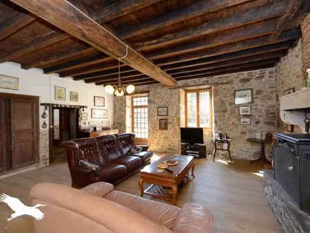 vente maison 4 pièces 222 m² à le lindois (16310)  200 720 €