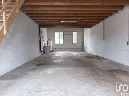 vente local d'activités 80 m²