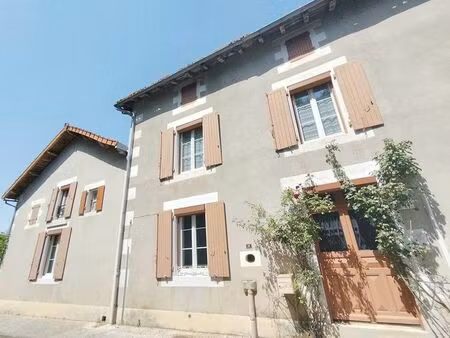 vente maison 5 pièces 184 m² alloue (16490)