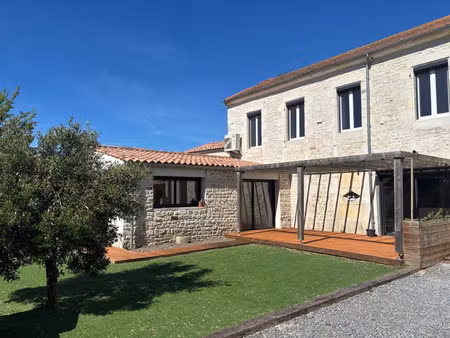 vente maison 5 pièces 192 m² saint-agnant (17620)
