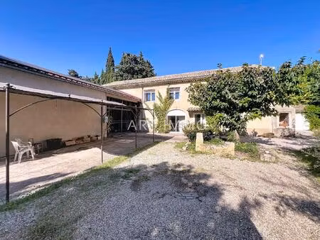 mas 5 chambres sur un grand terrain a cavaillon
