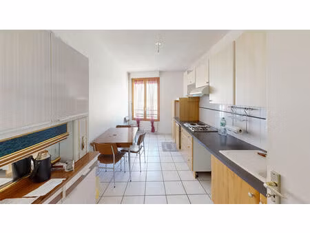 vente appartement 3 pièces 79m2 rodez 12000 - 179140 € - surface privée