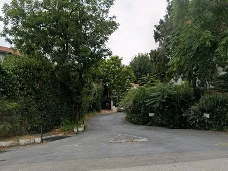 parking / box biarritz 11 m2