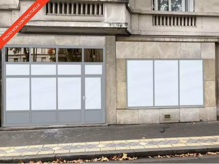 location commerce 47 m² à tours (37000)