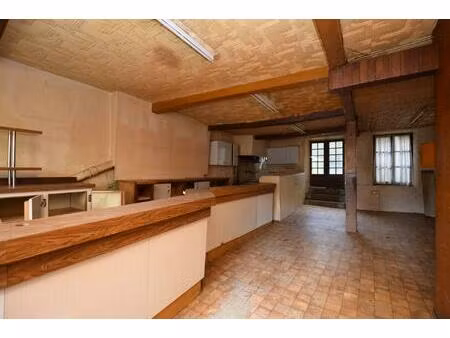 local commercial et appartement