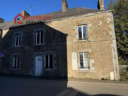 grande maison de bourg avec jardin