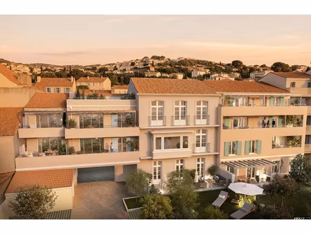 vente appartement 3 pièces 83 m² à hyeres (83400)  534 000 €