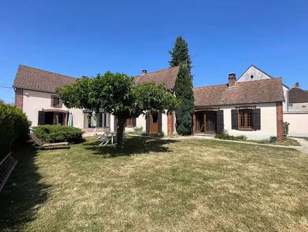 vente maison 9 pièces 201 m² chailley (89770)