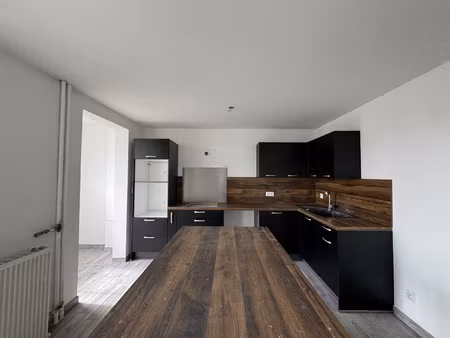 4 pieces renove 83m2 terrasses parking