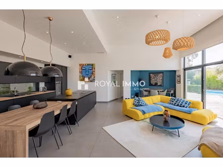 villa d'architecte contemporaine avec piscine 170 m2 de pla