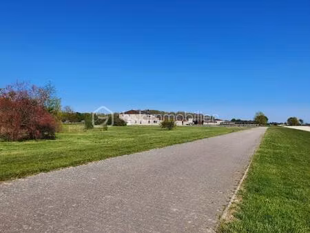 propriete equestre de 800 m² à fontenay-tresigny