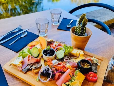 vente locaux professionnels à goudargues (30630)  195 000 €