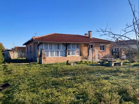 maison de 127 m2 sur un terrain de 958 m2