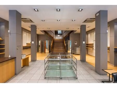 maison de commerce (rez + 1)  cadre et vitrine exceptionnels