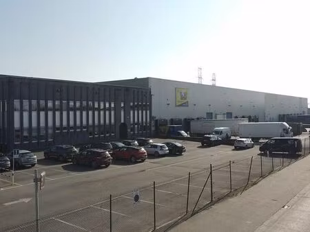 bien professionnel à louer à zele € 44.714 (larln) - creas | zimmo