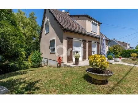 maison rosnay 110.16 m² t-5 à vendre  327 900 €