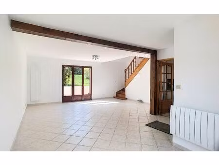 location maison  m² t-6 à thoiry  1 830 €