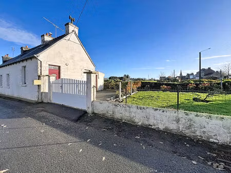 maison de charme au coeur de runan ? vie de plain-pied et potentiel d'agrandissement