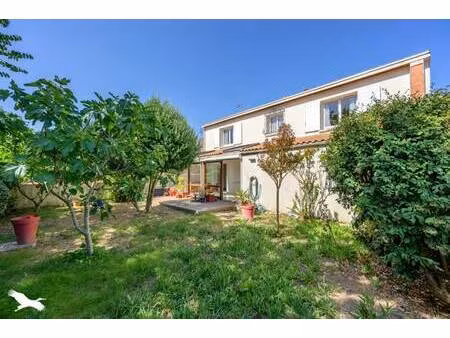 vente maison 7 pièces 190 m² nieul-sur-mer (17137)