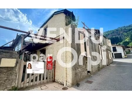 maison saint-pierre-d'allevard m² t-1 à vendre  36 000 €