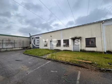 à louer - local d'activité de 566 m² divisible à partir de 283 m² - jonage