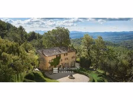 villa avec piscine seillans (83)