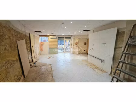 local de 90 m2 cavillargues