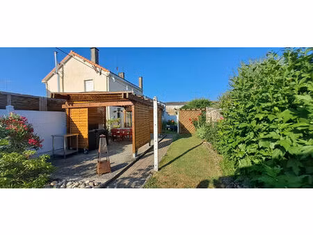 à saisir - maison de charme au coeur de torfou