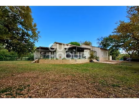 maison t5 (142 m²) en vente à saint marcel de careiret