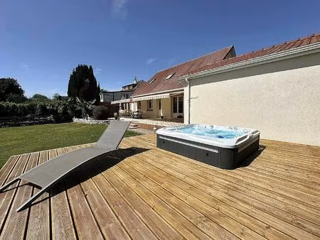 propriété de 3 670m2 à attin