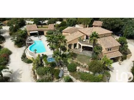 propriété avec piscine sud ouest - bormes-les-mimosas (83)