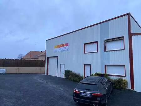 location bureaux et commerces à ouistreham (14150) : à louer / 50m² ouistreham
