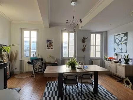 location appartement 3 pièces 72 m² à castres (81100)