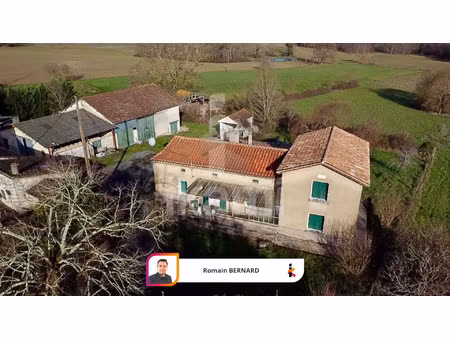 maison 163 m2 avec 700 m2 de dépendances