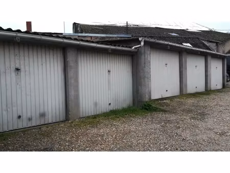 location parking elbeuf 76500