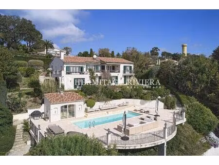 au calme - vue mer - piscine - maison d'invités