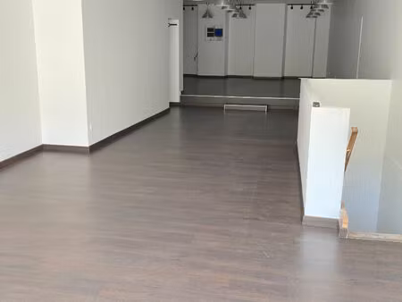 tarascon-sur-ariege - a louer - local commercial 75.77 m2