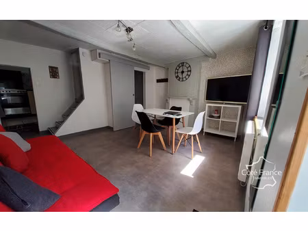 08 fumay. location maison 1 chambre.