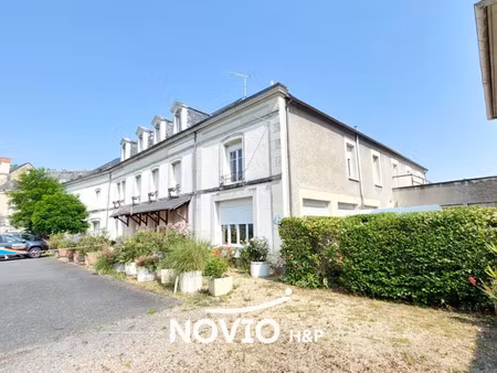 vente immeuble 22 pièces 680 m² à lencloître (86140)  385 000 €