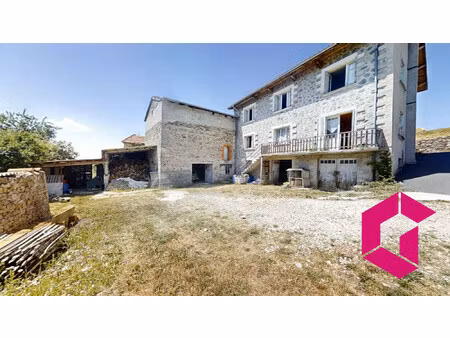 maison en pierre à renover !