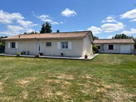 maison saint genes de fronsac 4 pièce(s) 88.26 m2 dépendance de 110m2