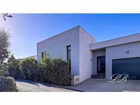 villa t5 contemporaine avec piscine