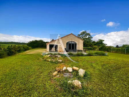 a vendre ancienne grange rénovée