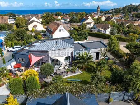 vente maison à arromanches-les-bains (14117) : à vendre / 120m² arromanches-les-bains