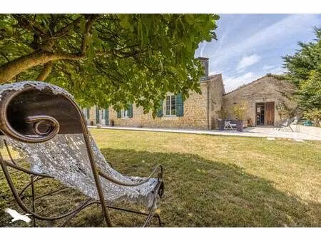 vente maison 6 pièces 166 m² genouillé (17430)