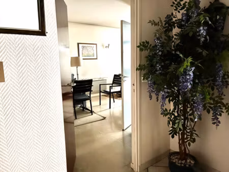 local professionnel à vendre orleans 4 pièce(s) 81m2 248 000€