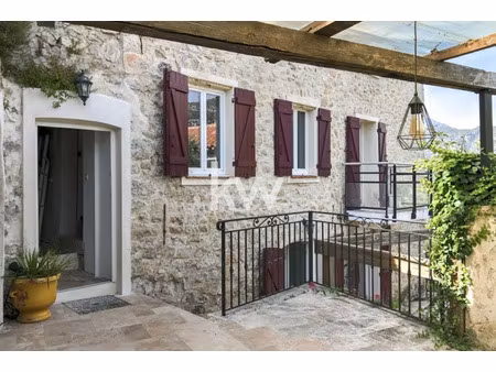 vente maison 5 pièces 167 m² à gilette (06830)  520 000 €