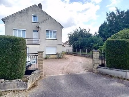 champforgeuil - maison 9 pièces à vendre - 108m2 - 169 900 € - réf: gillet - bourse immobi